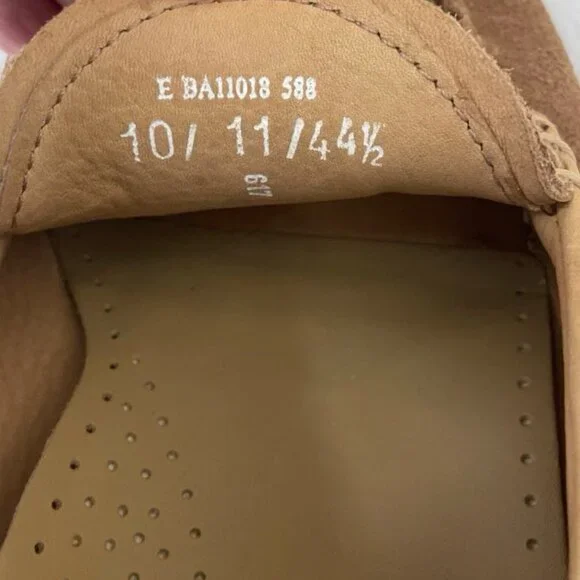 GH Bass Tassel Weejuns Loafers Men's 10 Tan Suede Leather Classic Neutral